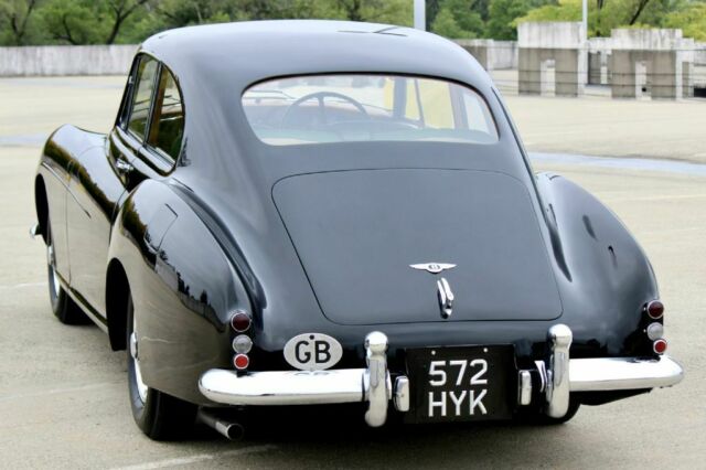 Bentley R-Type Continental 1954 image number 12