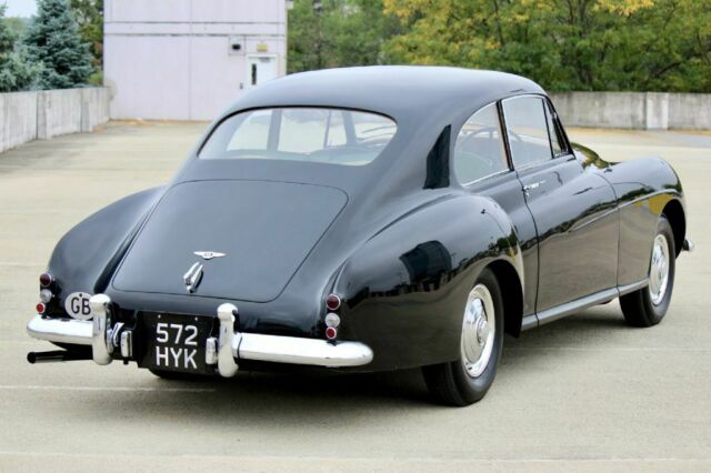 Bentley R-Type Continental 1954 image number 18