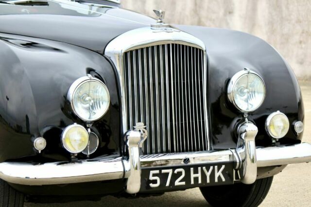 Bentley R-Type Continental 1954 image number 34