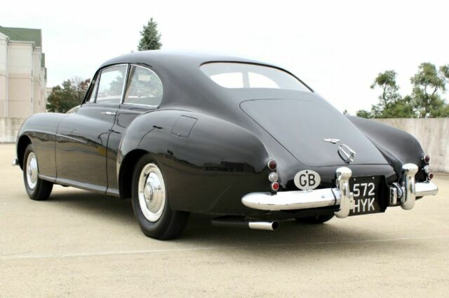 Bentley R-Type Continental 1954 image number 35