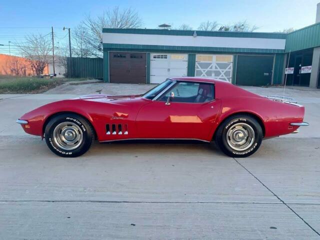 Chevrolet Corvette 1969 image number 1