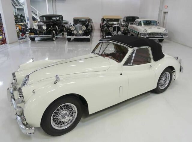 Jaguar XK 1957 image number 17