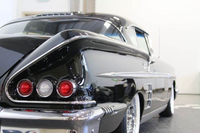 Chevrolet Impala 1958 image number 14