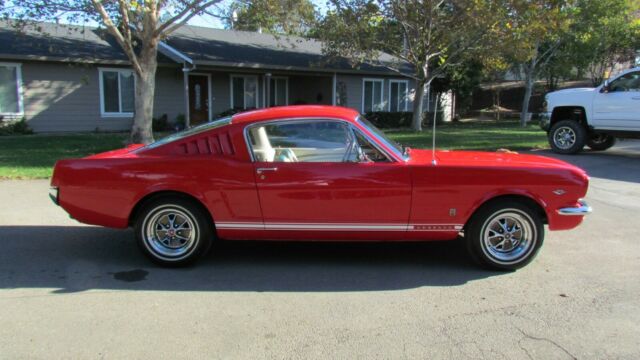 Ford Mustang 1965 image number 2