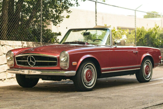 Mercedes-Benz SL-Class 1969 image number 0