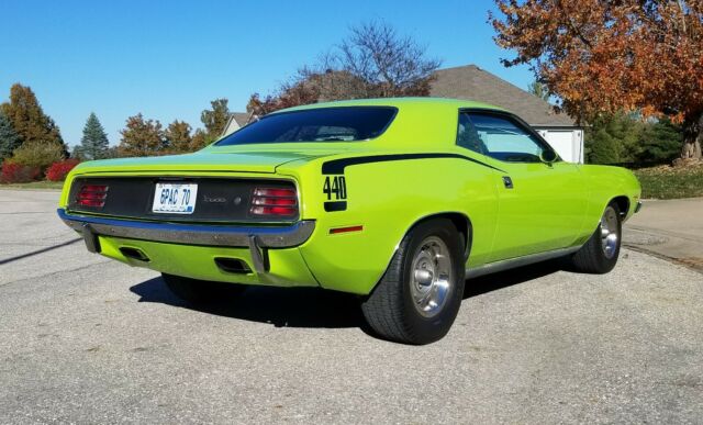 Plymouth Barracuda 1970 image number 2