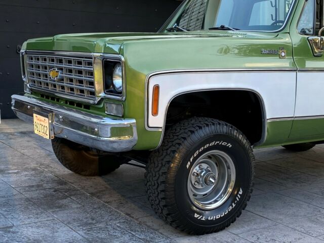 Chevrolet C/K Pickup 1500 1975 image number 29