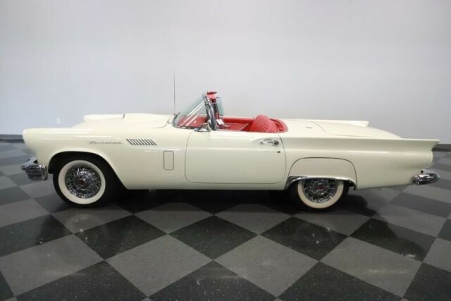 Ford Thunderbird 1957 image number 31