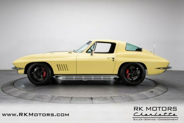 Chevrolet Corvette 1967 image number 33