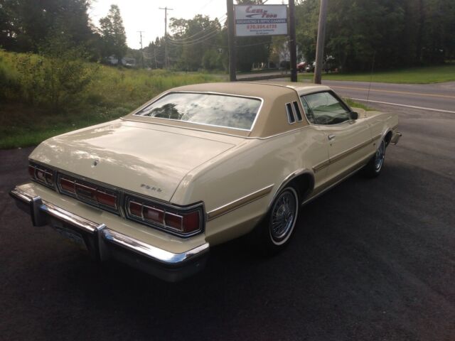 Ford Torino 1976 image number 2