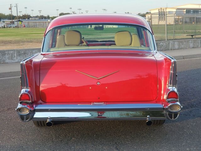 Chevrolet Bel Air/150/210 1957 image number 24