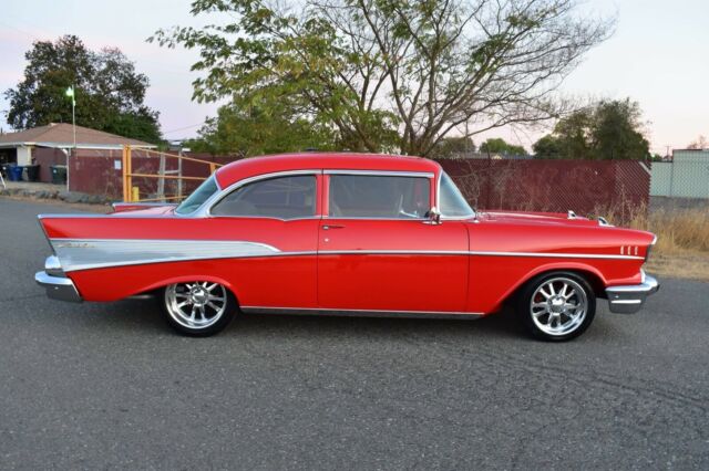 Chevrolet Bel Air/150/210 1957 image number 28