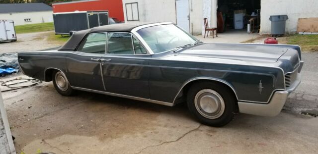 Lincoln Continental 1966 image number 0