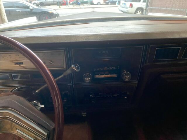 Lincoln Continental 1979 image number 20