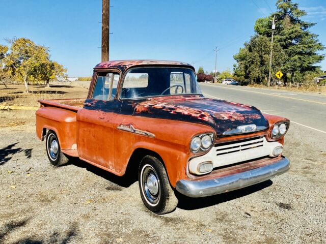 Chevrolet Apache 1958 image number 0