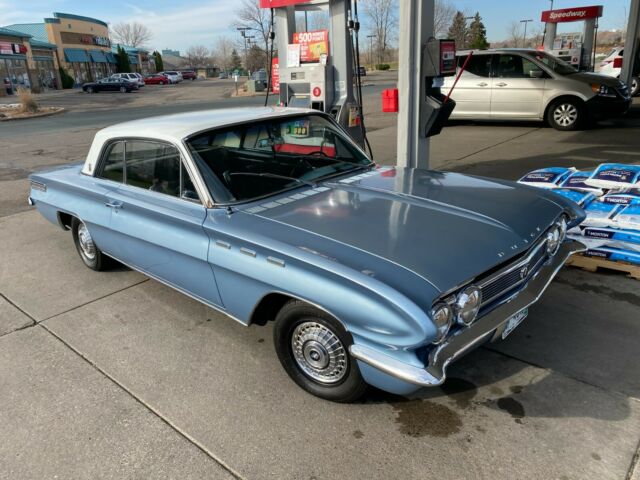 Buick Skylark 1962 image number 8