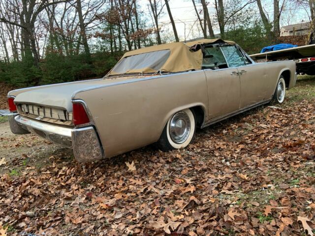 Lincoln Continental 1963 image number 27