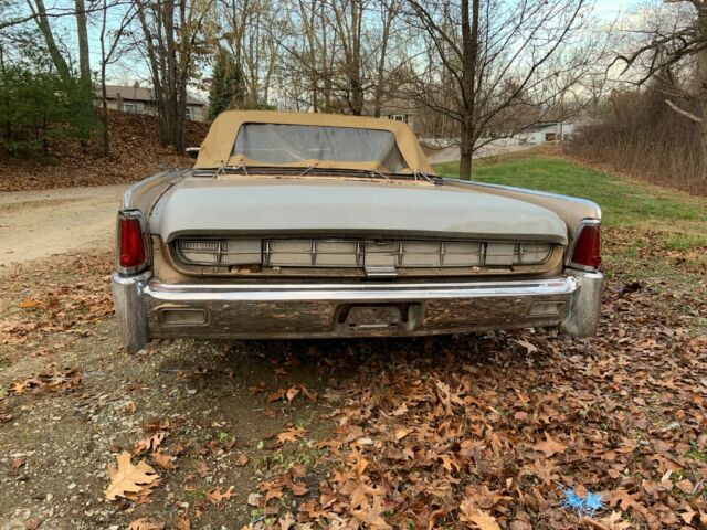 Lincoln Continental 1963 image number 28