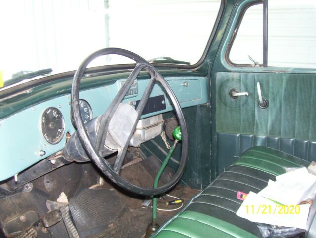 International Harvester L110 1950 image number 18