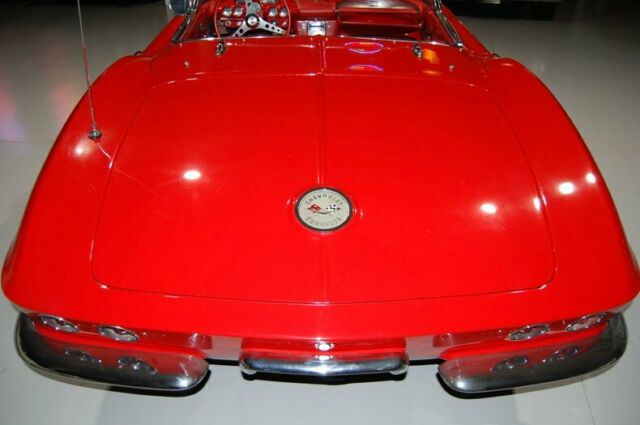 Chevrolet Corvette 1962 image number 20