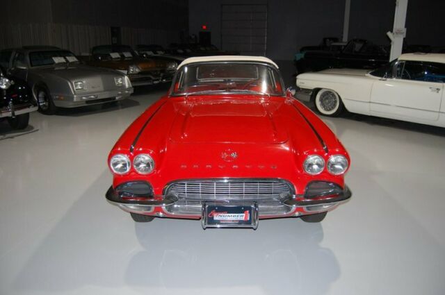 Chevrolet Corvette 1962 image number 33