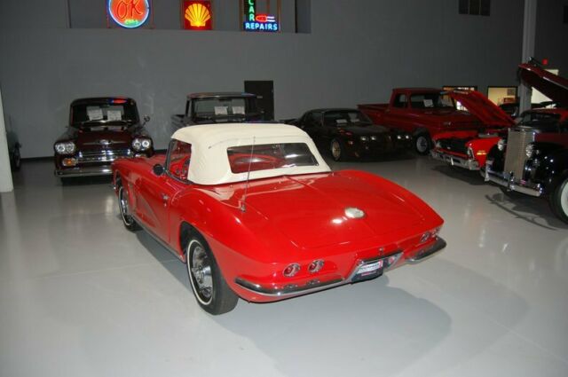 Chevrolet Corvette 1962 image number 38