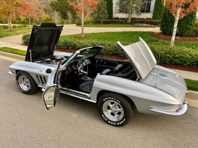 Chevrolet Corvette 1966 image number 41