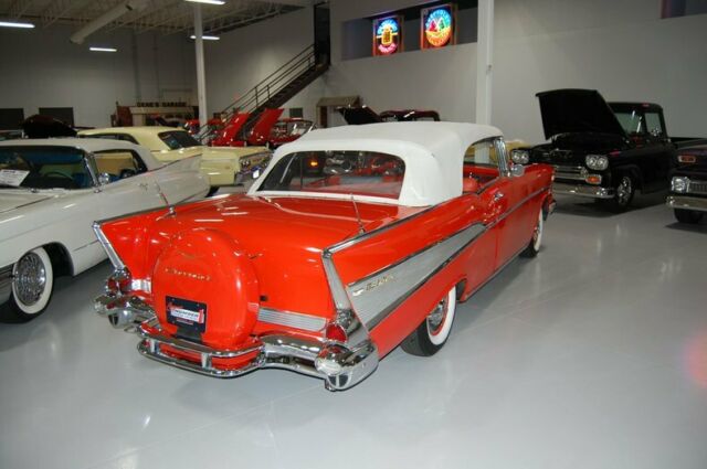 Chevrolet Bel-Air Convertible 1957 image number 12