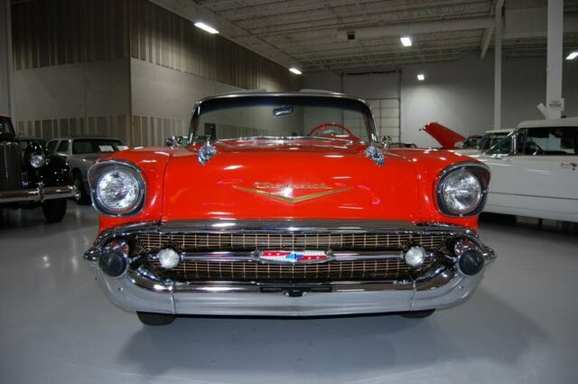 Chevrolet Bel-Air Convertible 1957 image number 16