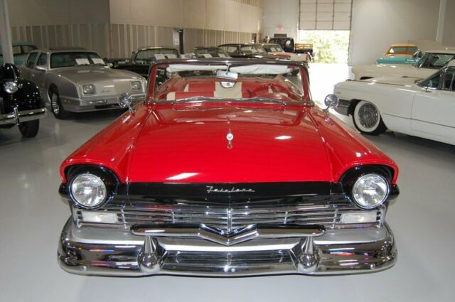 Ford Fairlane 500 Sunliner 1957 image number 1