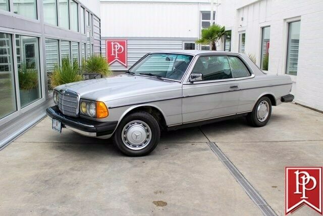 Mercedes-Benz 280CE 1978 image number 0