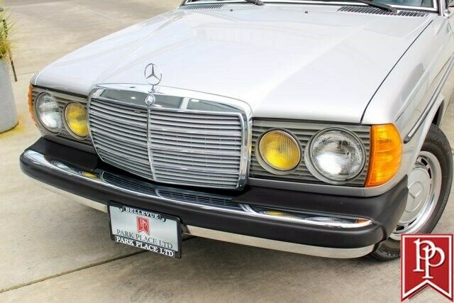 Mercedes-Benz 280CE 1978 image number 14