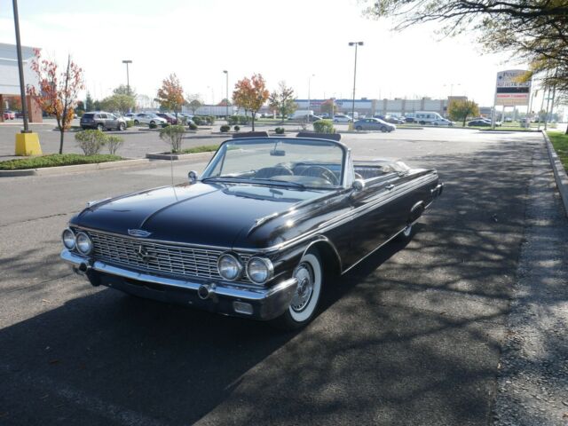 Ford Galaxic 500 XL 1962 image number 16