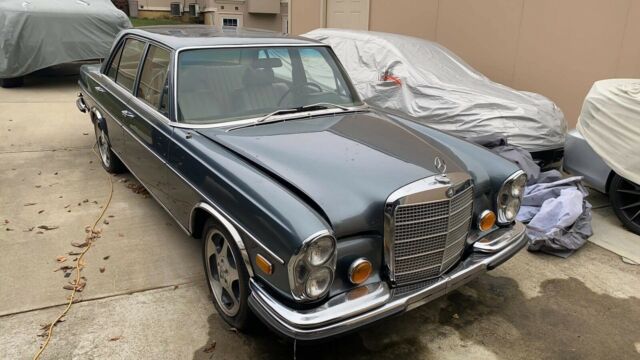 Mercedes-Benz 280 S 1969 image number 1