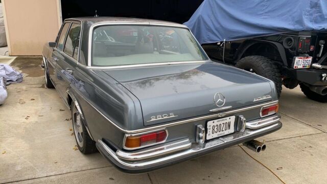 Mercedes-Benz 280 S 1969 image number 19