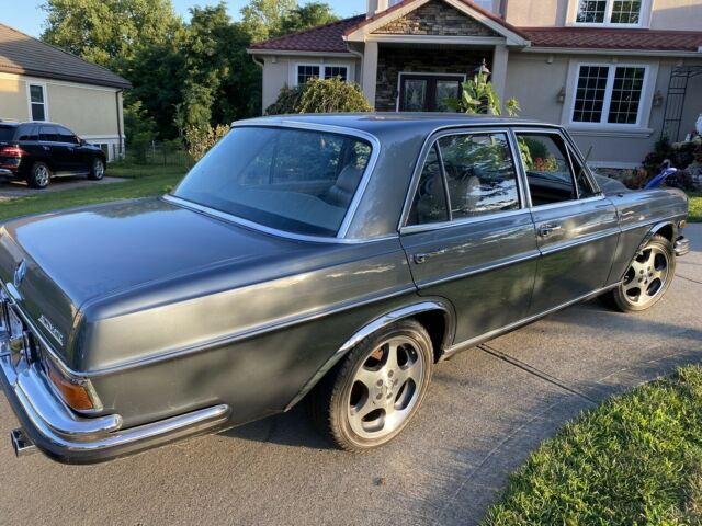 Mercedes-Benz 280 S 1969 image number 23