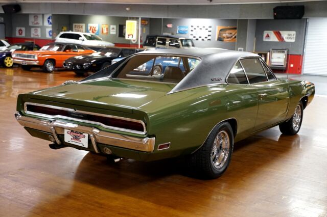 Dodge Charger 1970 image number 4