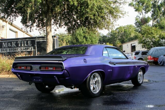 Dodge Challenger 1971 image number 29