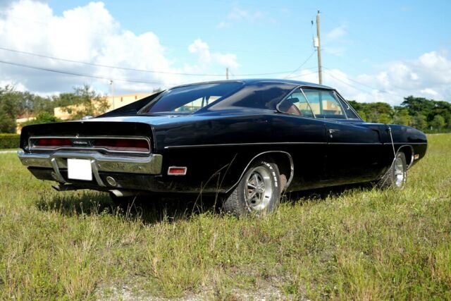 Dodge Charger 1970 image number 2