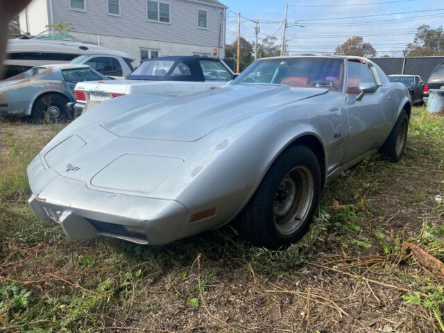 Chevrolet Corvette 1976 image number 0