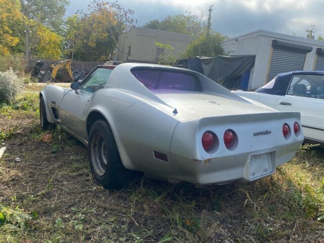 Chevrolet Corvette 1976 image number 1