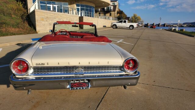 Ford Galaxie 1963 image number 5