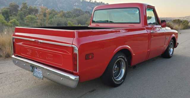 GMC Sierra 1500 1968 image number 10