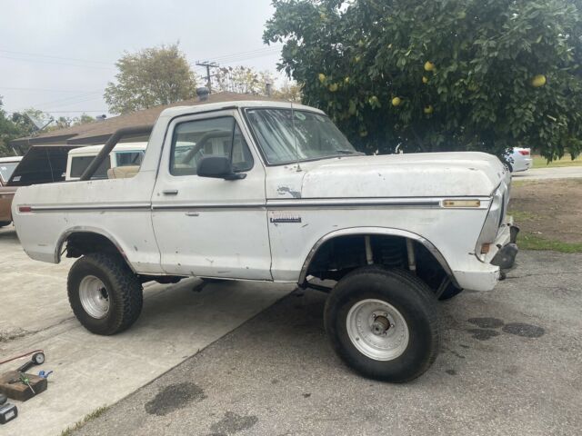 Ford Bronco 1979 image number 0