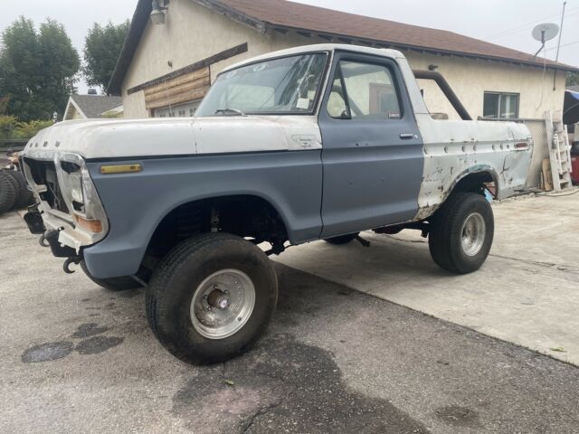 Ford Bronco 1979 image number 2