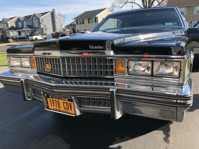 Cadillac Coupe deVille Cabriolet 1978 image number 0