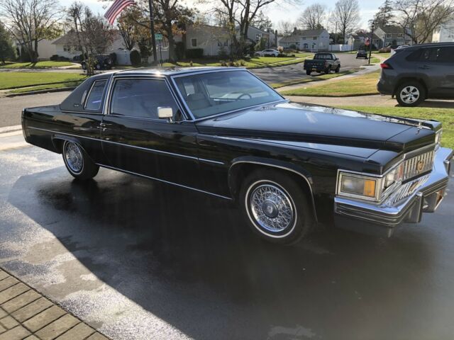 Cadillac Coupe deVille Cabriolet 1978 image number 3