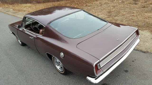 Plymouth Barracuda 1967 image number 23