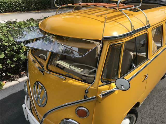 Volkswagen Bus/Vanagon 1973 image number 1