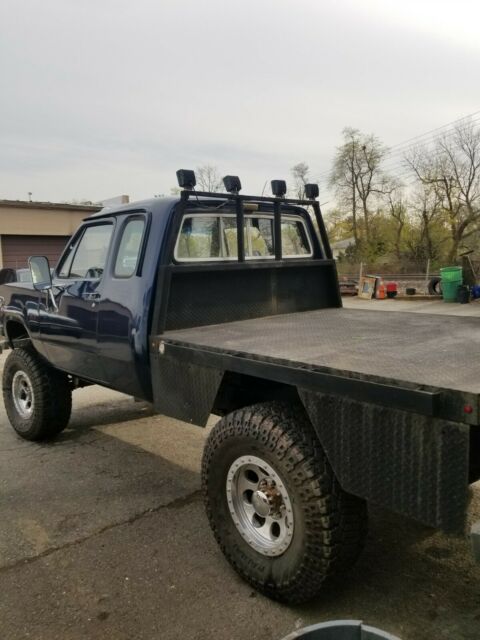 Dodge Power Wagon 1974 image number 30